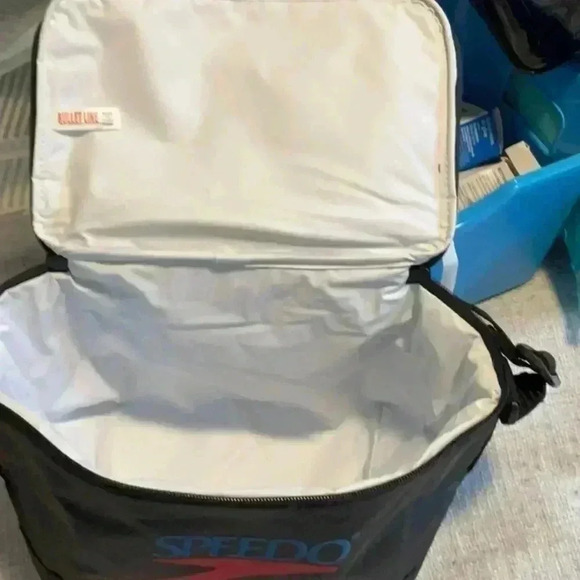 NWOT  Speedo Lunchbag - Picture 3 of 3